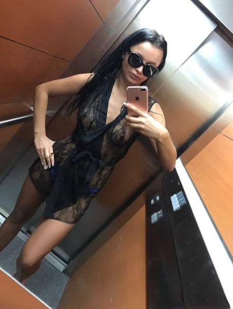 Kocatepe Çevresinde VIP Model Yulia ile Özel Randevu