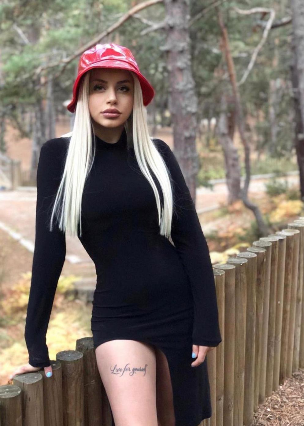 Ela Şişli Fikirtepe Escort Bayan Şişli Fikirtepe Escort Ela Fotoğrafı (3)
